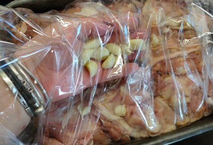 Фото шага рецепта Курица с кабачками в рукаве 176224 шаг 7  