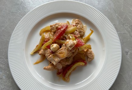 Фото шага рецепта Курица с овощами в духовке 186996 шаг 10  