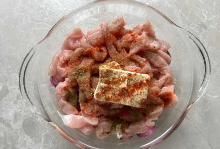 Фото шага рецепта Курица с овощами в духовке 186996 шаг 7  