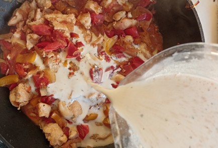 Фото шага рецепта Куриная грудка с болгарским перцем 190967 шаг 11