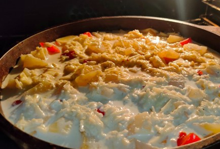 Фото шага рецепта Курица с помидорами и ананасами в духовке 191242 шаг 14  