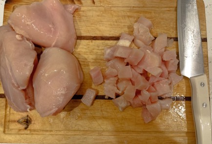 Фото шага рецепта Кислосладкая курица покитайски с рисом 191509 шаг 1  