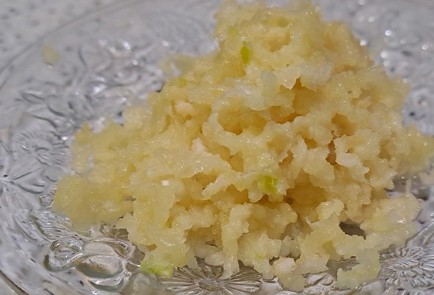 Фото шага рецепта Курица с яблоками в духовке 190604 шаг 6  