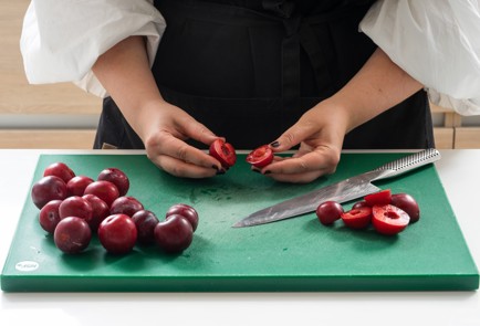 Фото шага рецепта Курица со сливами 151100 шаг 4  