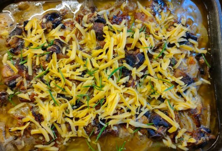 Фото шага рецепта Тушеная курица с грибами и сыром 174534 шаг 14  