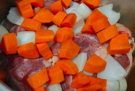 Фото шага рецепта Курица тушеная с овощами 188008 шаг 7