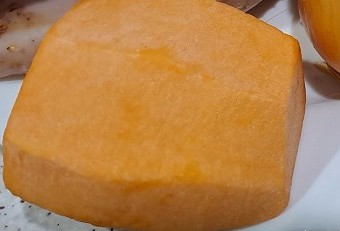 Фото шага рецепта Курица тушенная с морковью и тыквой 190561 шаг 1  