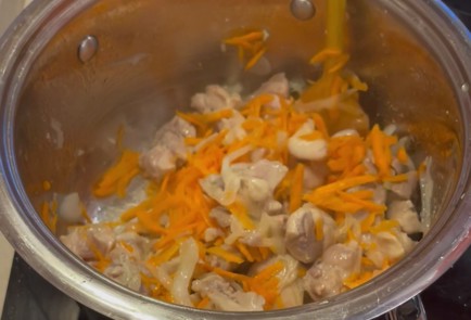 Фото шага рецепта Курица тушенная  с овощами 151135 шаг 6  