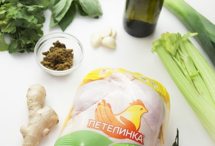 Фото шага рецепта Курица в белом вине в тайском стиле 19296 шаг 1  