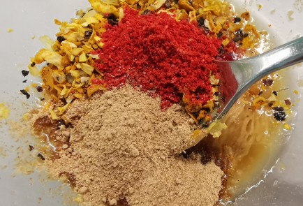 Фото шага рецепта Курица в духовке на Новый год 175401 шаг 5  