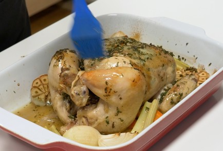 Фото шага рецепта Курица в духовке 140234 шаг 10  