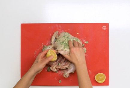 Фото шага рецепта Курица в духовке 140234 шаг 6  