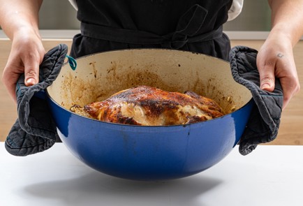 Фото шага рецепта Курица в молоке с чесноком по рецепту Джейми Оливера 175371 шаг 11  