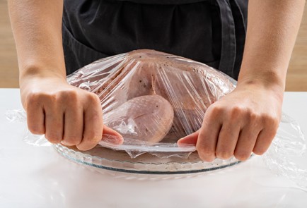 Фото шага рецепта Курица в молоке с чесноком по рецепту Джейми Оливера 175371 шаг 5  