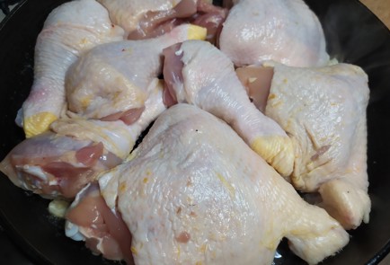 Фото шага рецепта Курица в сливочном соусе 188847 шаг 4