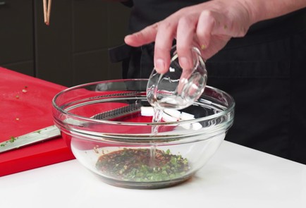 Фото шага рецепта Курица во фритюре пояпонски 151829 шаг 4  