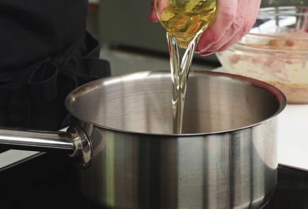 Фото шага рецепта Курица во фритюре пояпонски 151829 шаг 7  