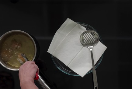 Фото шага рецепта Курица во фритюре пояпонски 151829 шаг 8  