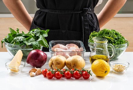 Фото шага рецепта Курица запеченная с песто 29857 шаг 1  