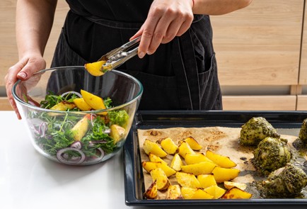 Фото шага рецепта Курица запеченная с песто 29857 шаг 9  