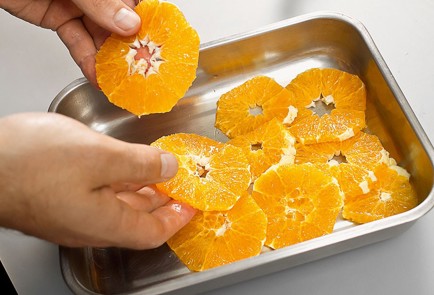 Фото шага рецепта Курица запеченная в хрустящей корочке с имбирем и апельсинами 30720 шаг 3  