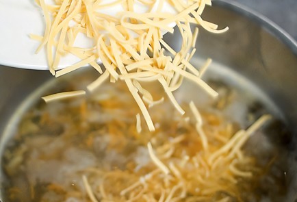 Фото шага рецепта Куриная лапша с потрохами 30371 шаг 3  