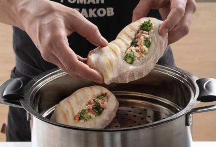 Фото шага рецепта Куриная грудка на пару фаршированная овощами с мандариновым соусом 140341 шаг 7  