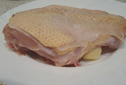 Фото шага рецепта Куриная грудка на сковороде с базиликом 189972 шаг 2  