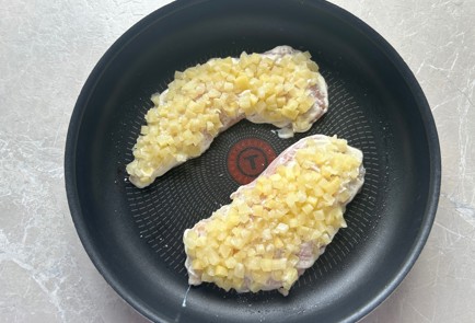 Фото шага рецепта Куриная грудка с ананасами 189770 шаг 8  