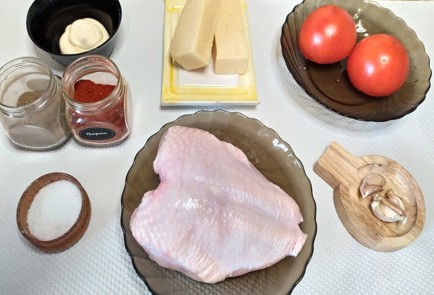 Фото шага рецепта Куриная грудка с помидорами и сыром 187842 шаг 1  