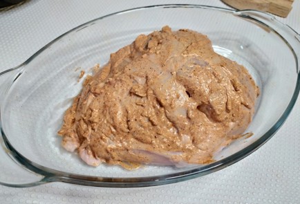 Фото шага рецепта Куриная грудка с помидорами и сыром 187842 шаг 8  