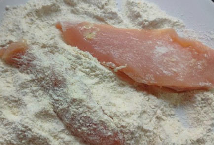 Фото шага рецепта Куриная грудка в кляре 191130 шаг 9  