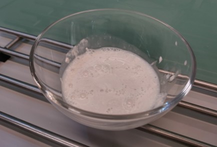 Фото шага рецепта Куриная грудка в нежном соусе 187738 шаг 1