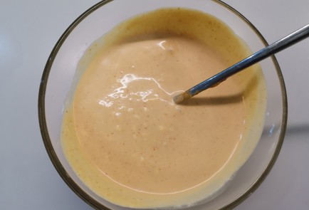 Фото шага рецепта Куриная грудка в нежном соусе 187738 шаг 6