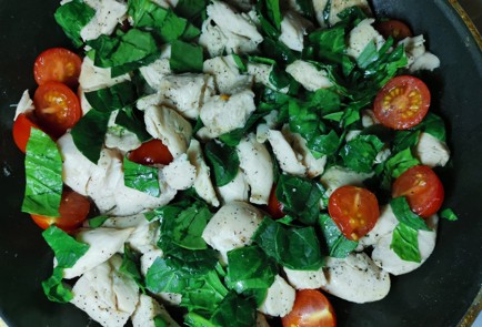 Фото шага рецепта Куриная грудка в сметане 189236 шаг 6  