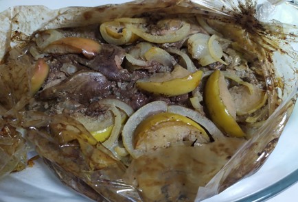 Фото шага рецепта Куриная печень с яблоками 190123 шаг 9