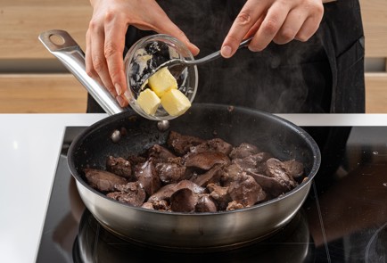 Фото шага рецепта Куриная печень в специях 175900 шаг 9  