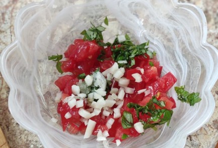 Фото шага рецепта Куриное филе гриль с базиликом и помидором 174114 шаг 4  