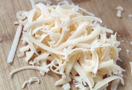 Фото шага рецепта Куриное филе гриль с базиликом и помидором 174114 шаг 5  