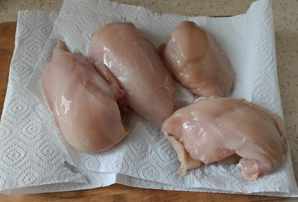 Фото шага рецепта Куриное филе на гриле 189288 шаг 1  