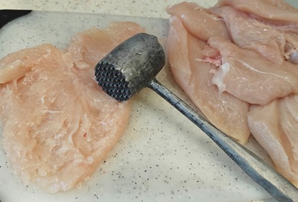 Фото шага рецепта Куриное филе на гриле 191378 шаг 3  