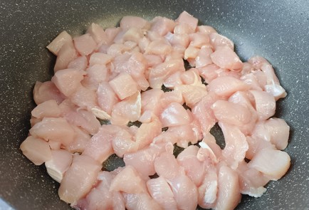 Фото шага рецепта ППрецепт куриное филе с черри и брокколи 191299 шаг 3  