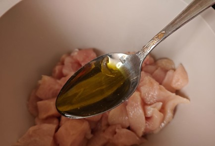 Фото шага рецепта Куриное филе с овощами 188827 шаг 4  