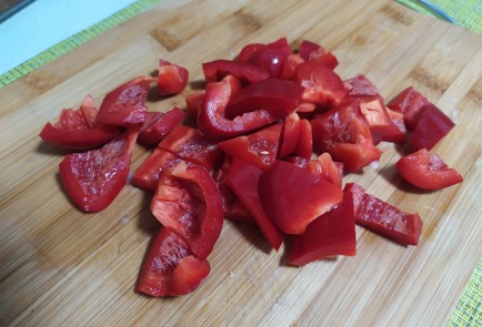 Фото шага рецепта Куриное филе с помидором и кабачком 189787 шаг 3  