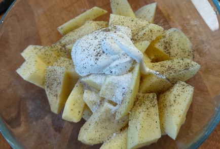 Фото шага рецепта Куриное филе в беконе с чесноком 175338 шаг 8  