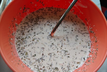 Фото шага рецепта Куриные бедра с кабачками и чесноком 186707 шаг 11  