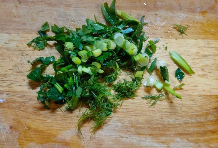 Фото шага рецепта Куриные бедра тушеные с луком помидором и сладким перцем 175249 шаг 8  