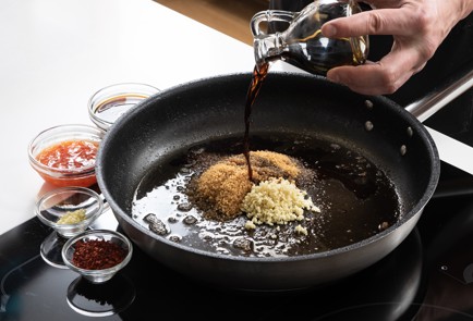 Фото шага рецепта Куриные бедра в азиатской глазури 140338 шаг 4  