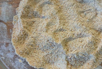 Фото шага рецепта Куриные бедра запеченные в панировке 191140 шаг 7  