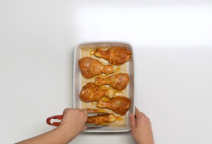 Фото шага рецепта Куриные голени в духовке 140156 шаг 4  